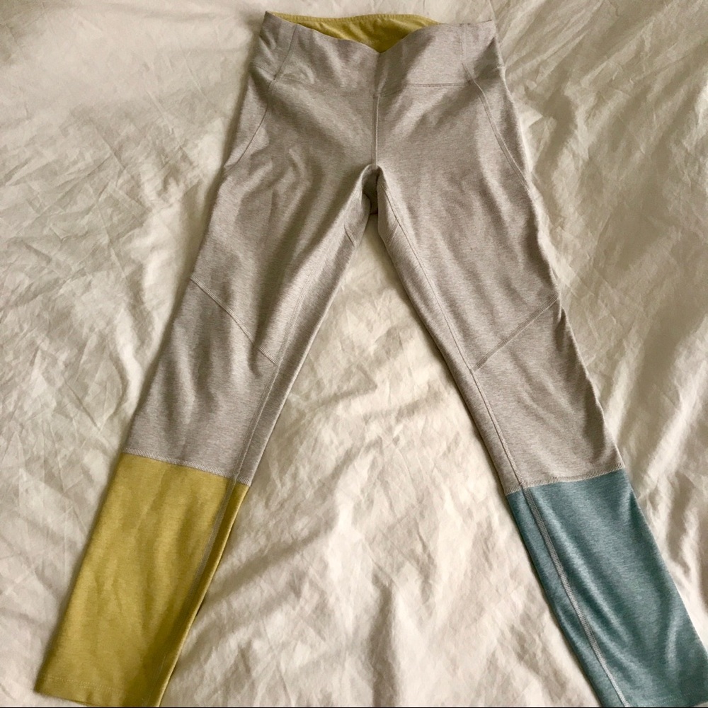 Outdoor Voices Dipped Leggings
